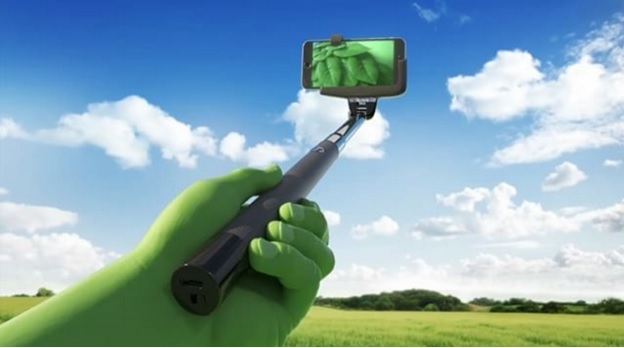 Jolly Green Giant Taking Selfie