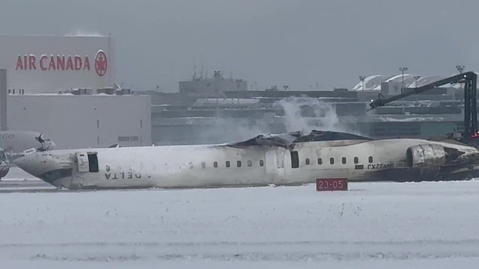 delta crash toronto 0225 youtube screengrab